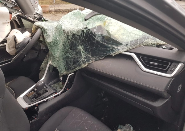 Toyota RAV4 cena 39900 przebieg: 20000, rok produkcji 2022 z Olsztyn małe 16